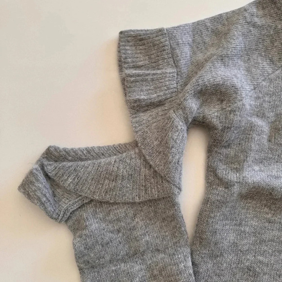 Revolve- Endless Rose- NWT-Cut Out Sleeve- Romantic Sweater- Mohair-Grey- M - Picture 4 of 13